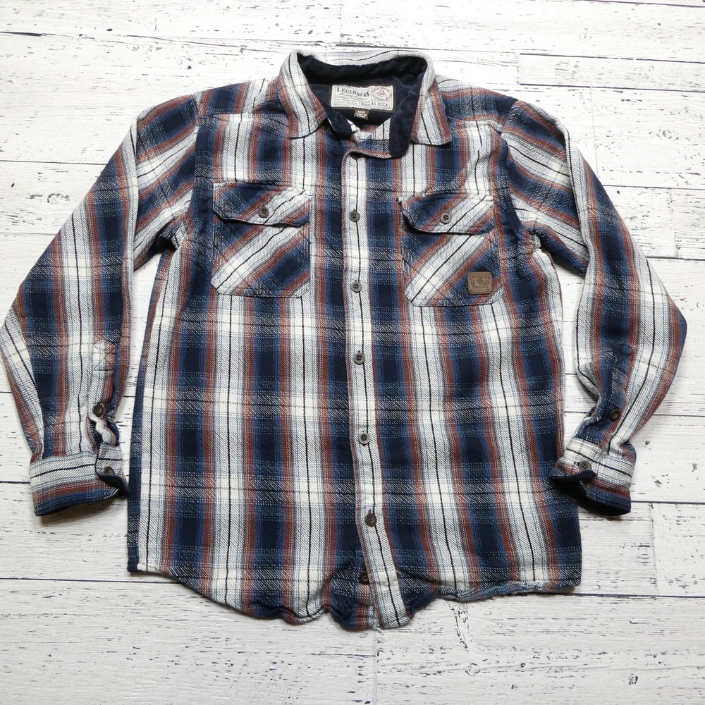 Legendary Whitetails Flannel Shirt Adult M Blue Red Plaid Heavy Cotton Button Up